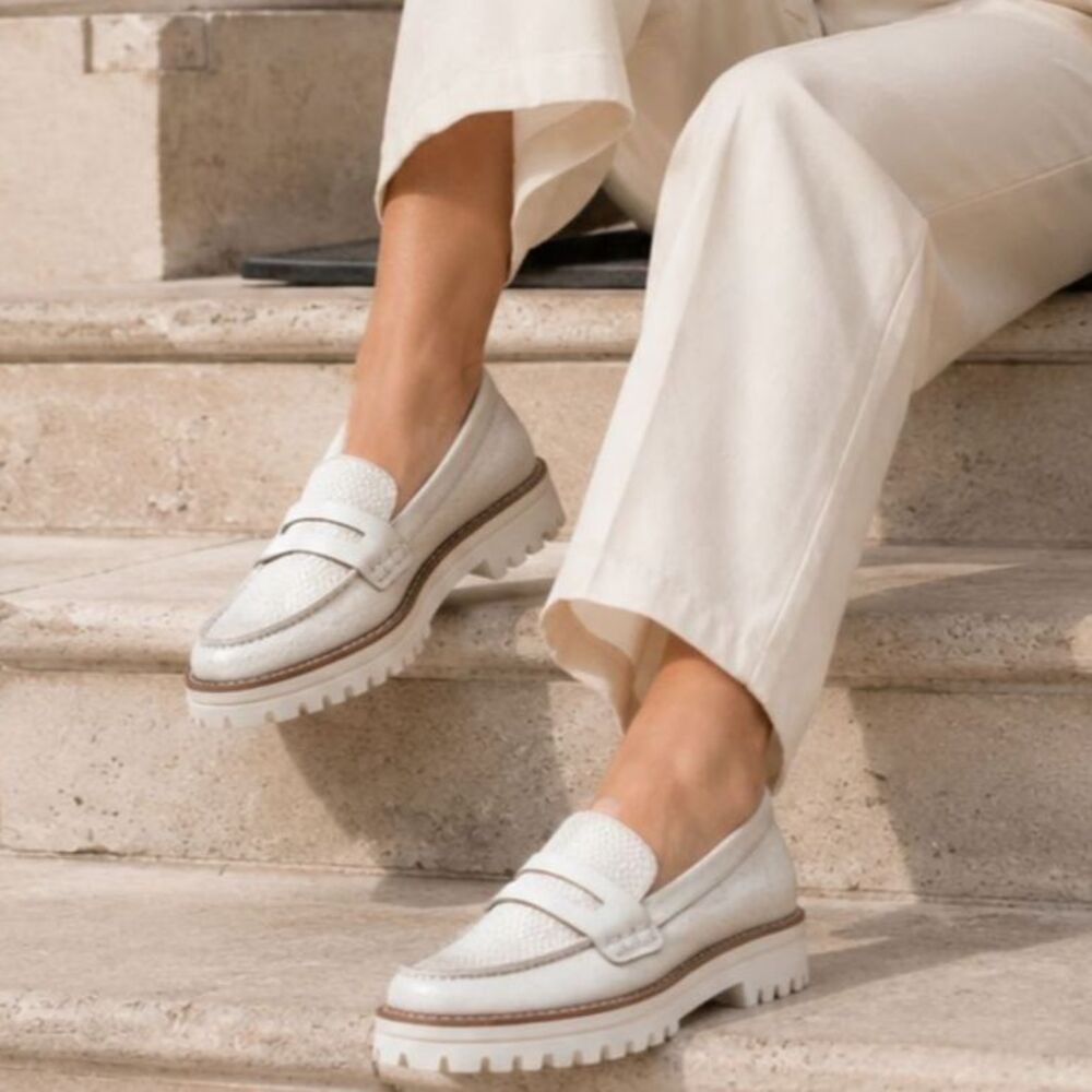 Dolce Vita Austyn Loafers Womens 6 Ivory Snake Print Platform Penny Shoes
